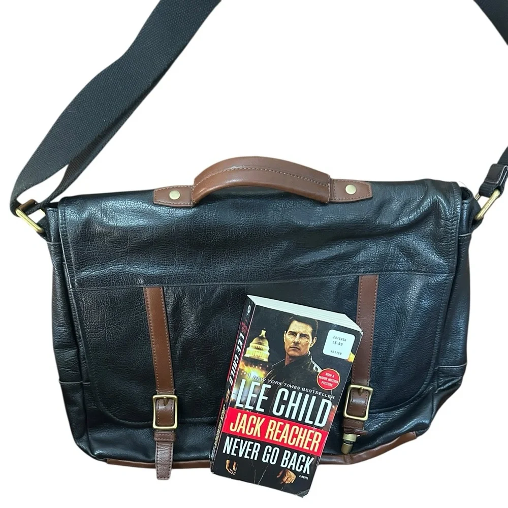 FOSSIL Black Leather Messenger Bag Shoulder Strap - Excellent Condition